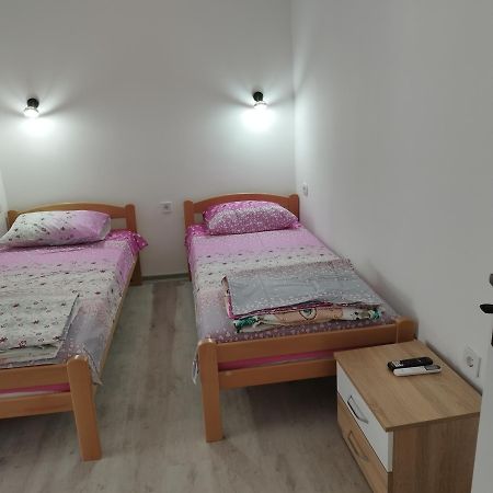 Apartmani 15 Cetinje Kültér fotó