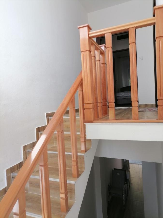 Apartmani 15 Cetinje Kültér fotó
