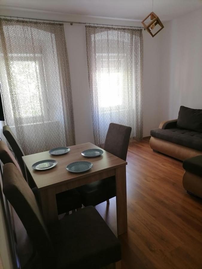 Apartmani 15 Cetinje Kültér fotó