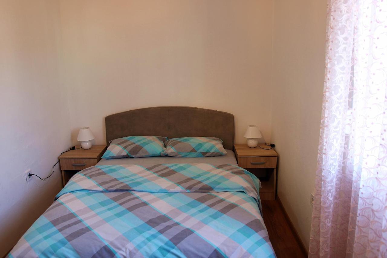 Apartmani 15 Cetinje Kültér fotó