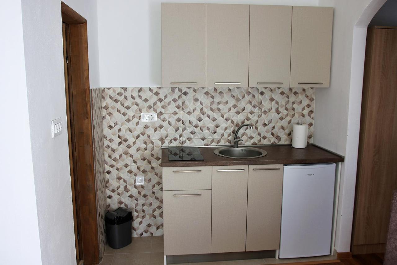 Apartmani 15 Cetinje Kültér fotó