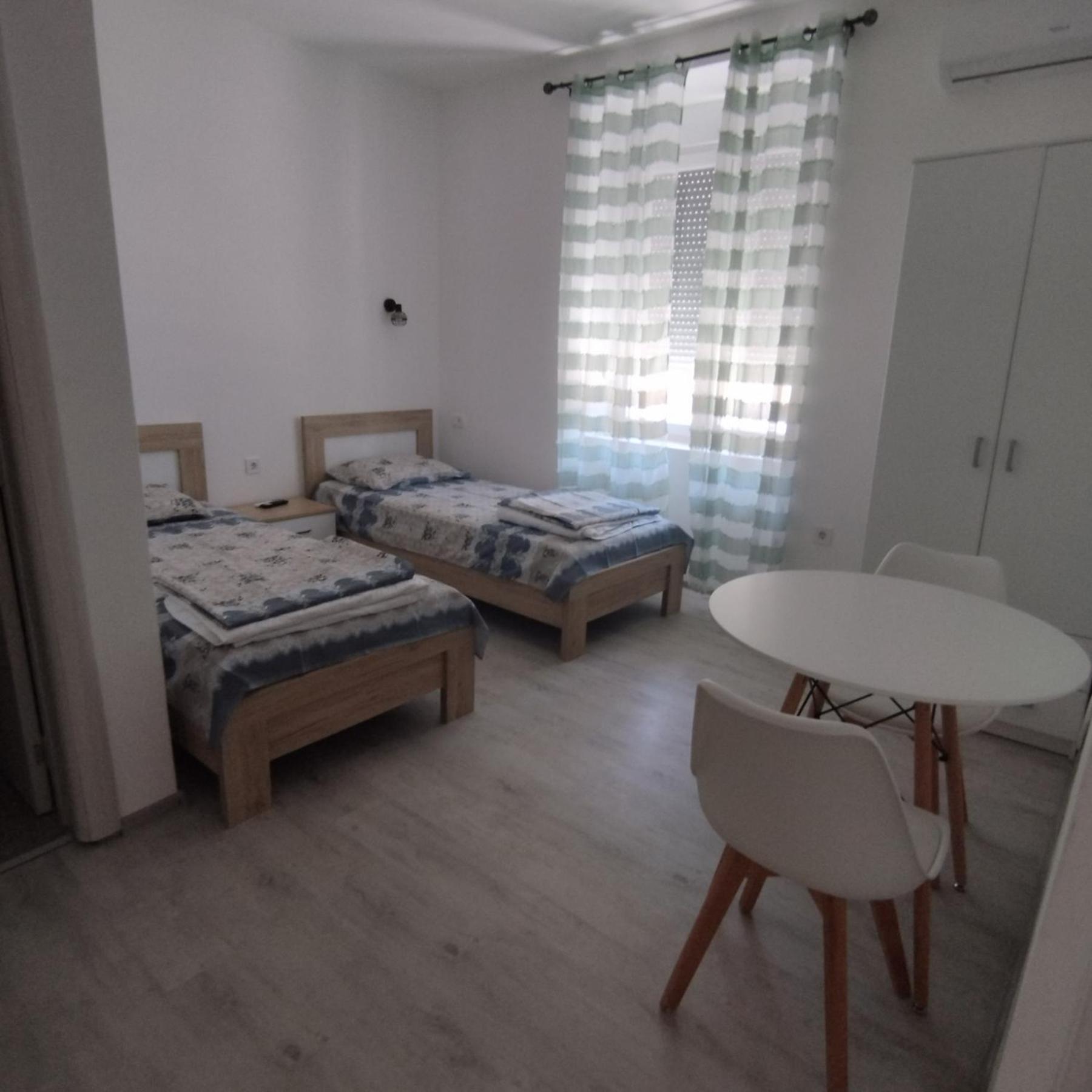Apartmani 15 Cetinje Kültér fotó