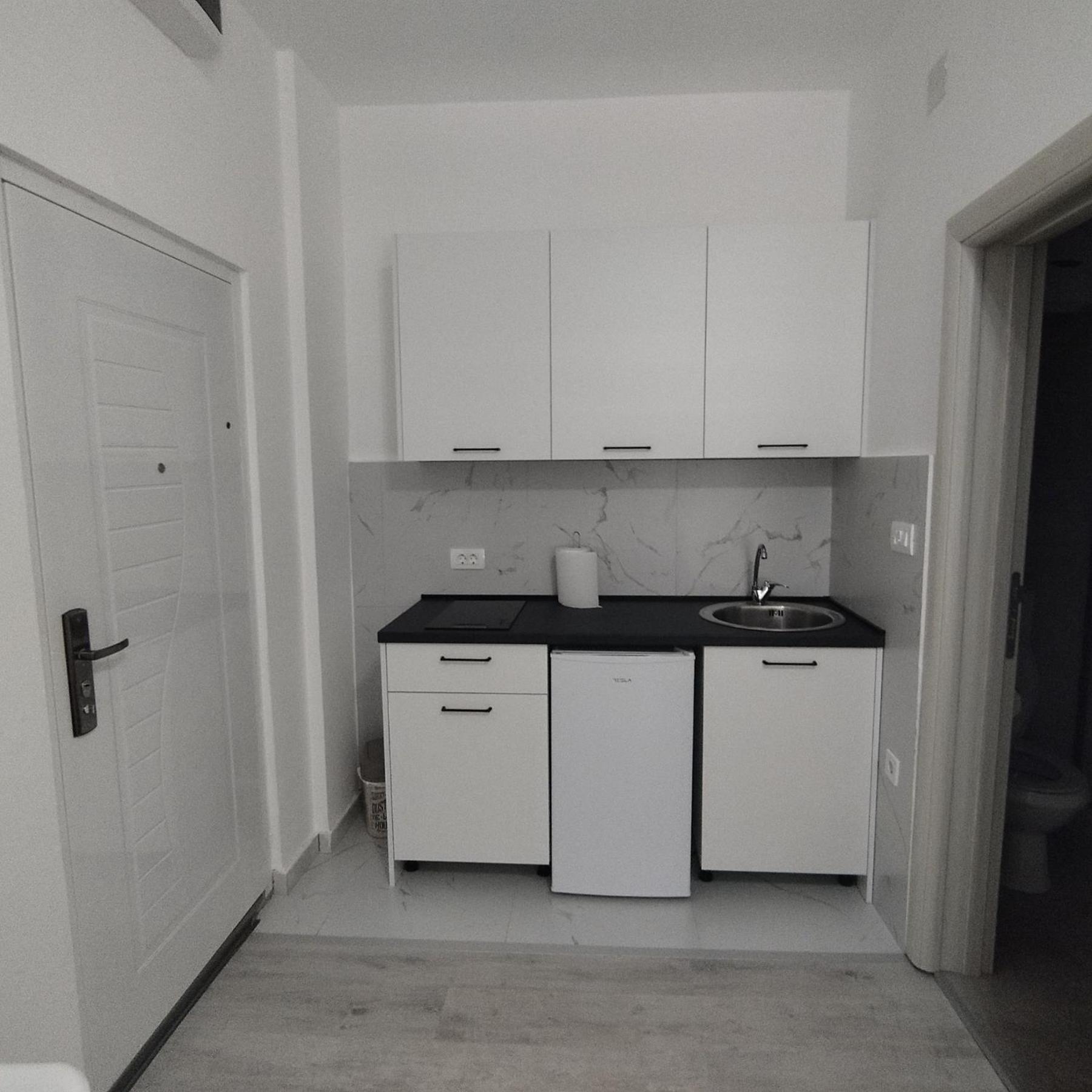 Apartmani 15 Cetinje Kültér fotó