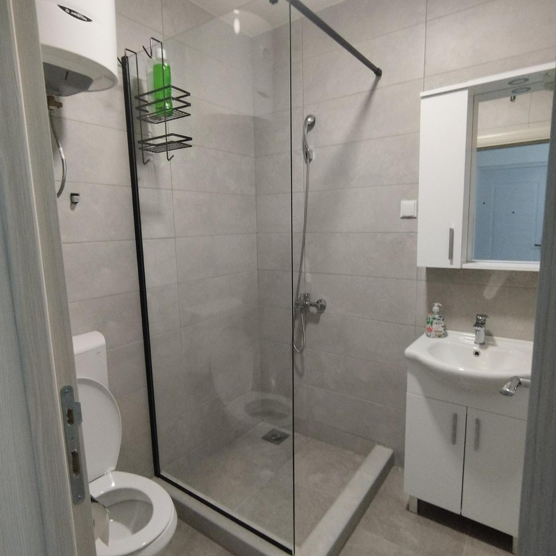 Apartmani 15 Cetinje Kültér fotó